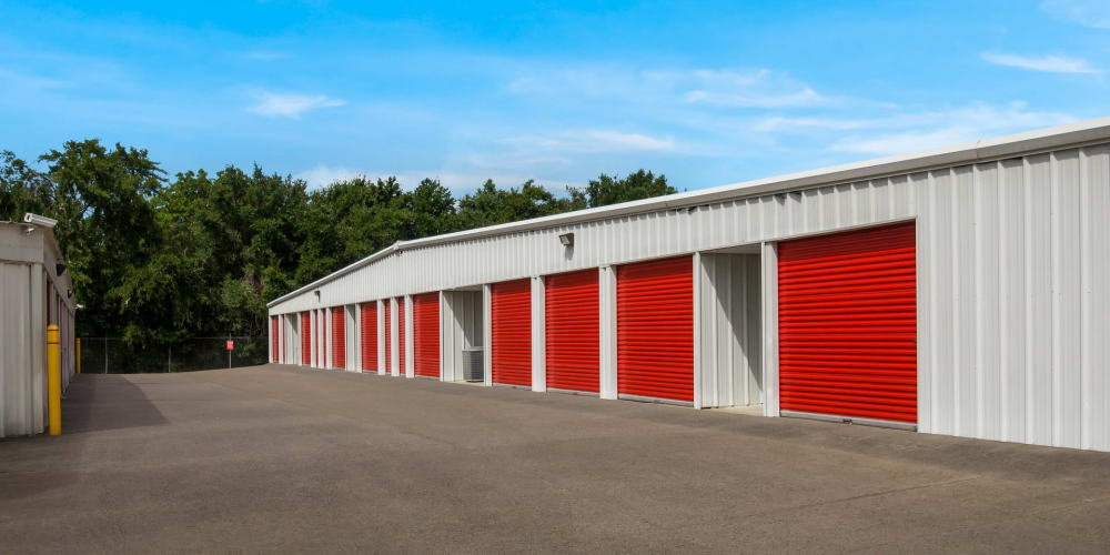 Large exterior storage units at StorQuest Self Storage in Friendswood, Texas